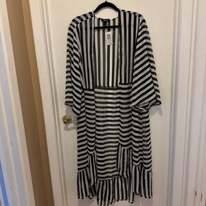 Torrid Black and White High Low Sundress with Dolman Sleeves